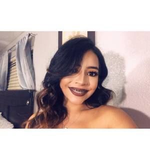 Meet your Posher, Dania